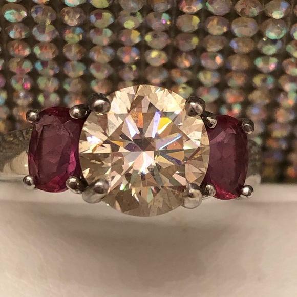 NWOT Sterling Silver Large Cubic Zirconia Ring With Pink Size Stones - Picture 1 of 7